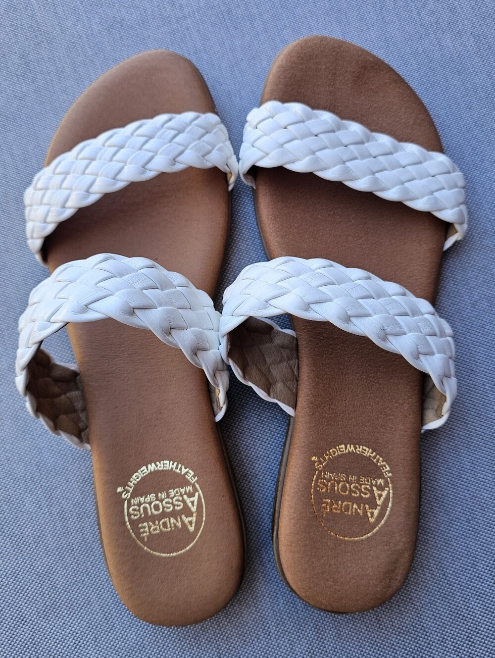 Andre Assous White Braided Slide Sandals Size 9 Made in Spain Floor Sample